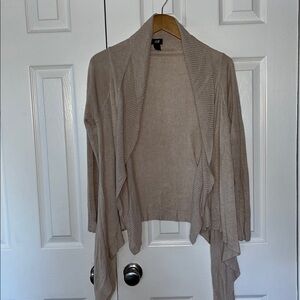 H&M cardigan Cream 3/4 sleeve Medium lightweight Wrap